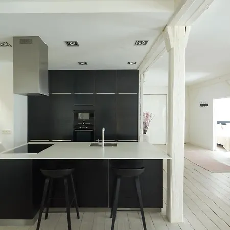 Spacious Apartment Centrally Located In Cph'S Old Town-2